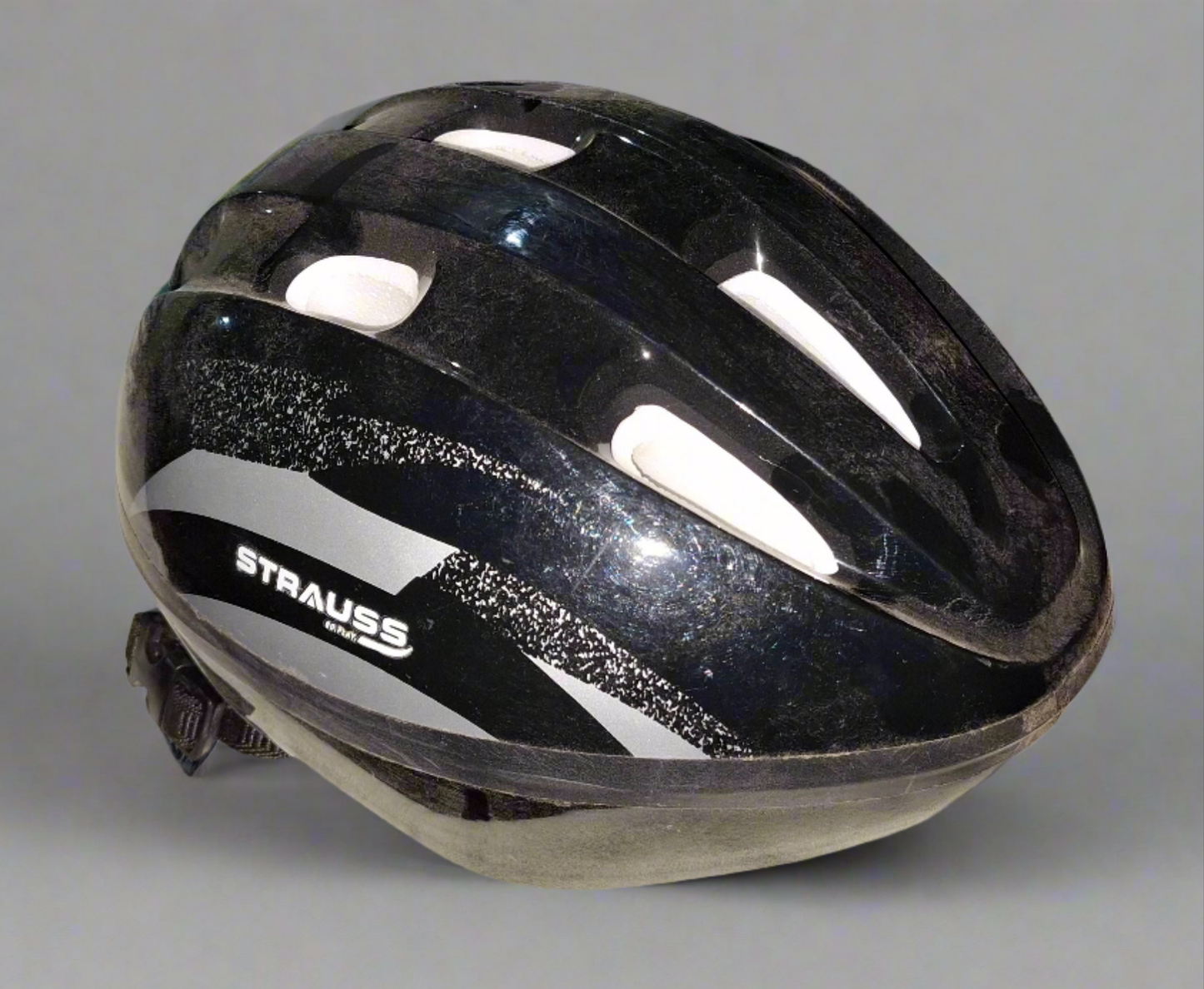 Strauss ArmourX Basic Cycling Helmet